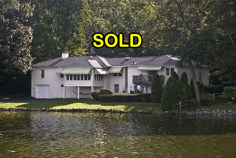 Lakefront Estate Home in Wayne, Passaic County, NJ - sold!